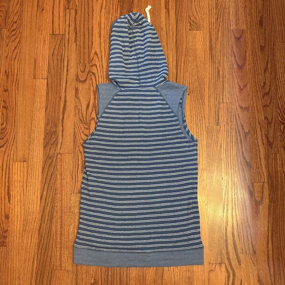 C & C CALIFORNIA NWT Size S Blue & White Striped Sleeveless Hoodie - Picture 4 of 5